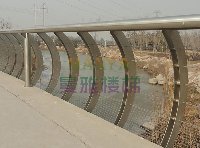 彎形不銹鋼橋梁欄桿 MH-Q10