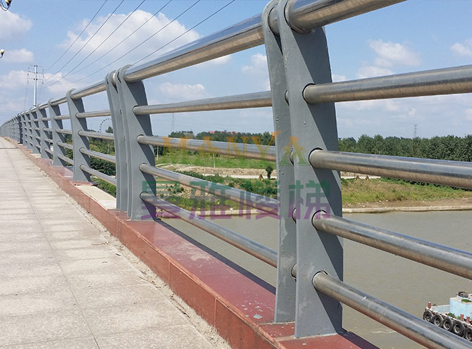 常規(guī)雙片橋梁護(hù)欄 MH-Q13