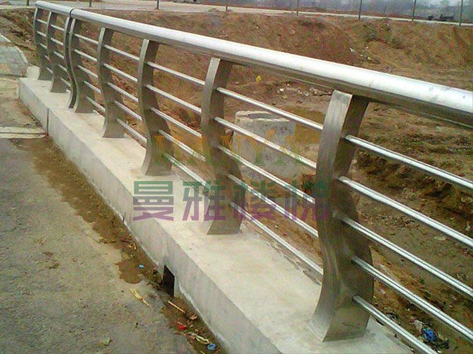 不銹鋼復(fù)合管橋梁護欄 JH-Q02（2）